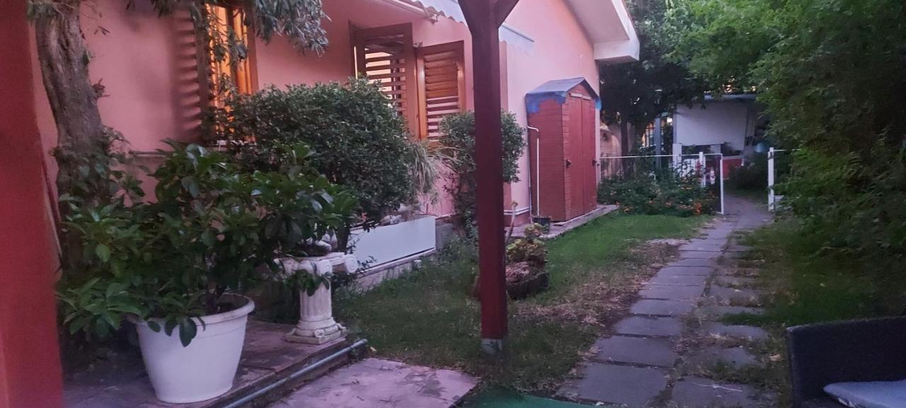 Appartamento Suite Deluxe Climatiz Cucina Giardino Wifi Smart Tv Amazon Prime Video Inclusi Aci Bonaccorsi Bagian luar foto