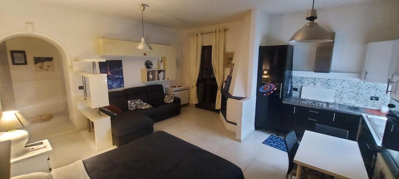 Appartamento Suite Deluxe Climatiz Cucina Giardino Wifi Smart Tv Amazon Prime Video Inclusi Aci Bonaccorsi Bagian luar foto